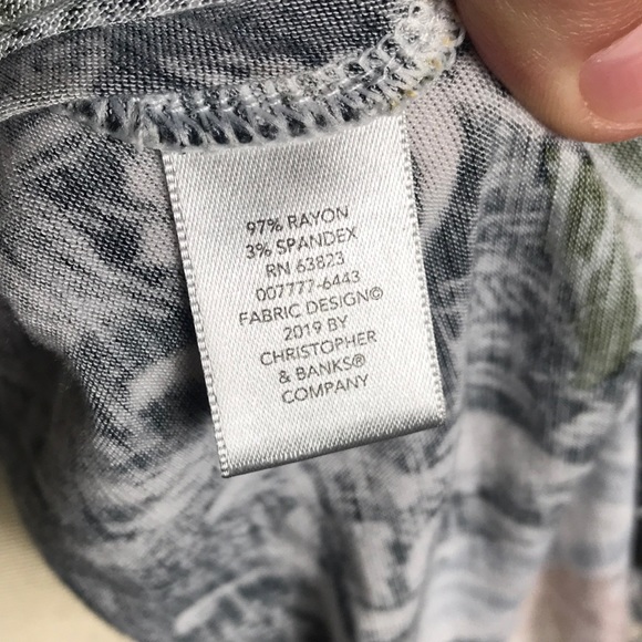 🌻 3/25 🌻 NWOT CJ Banks Paradise Palms Blouse - Picture 7 of 7